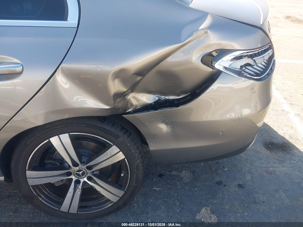 2024 Mercedes-Benz C 300 photo 6