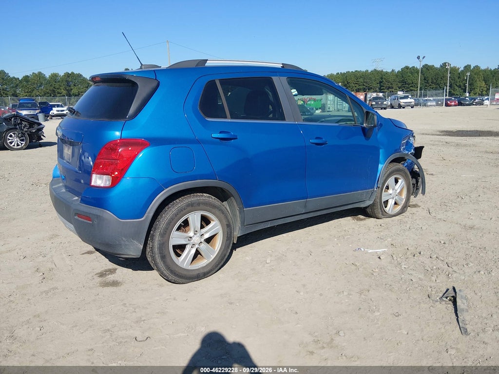 2016 Chevrolet Trax LT photo 4