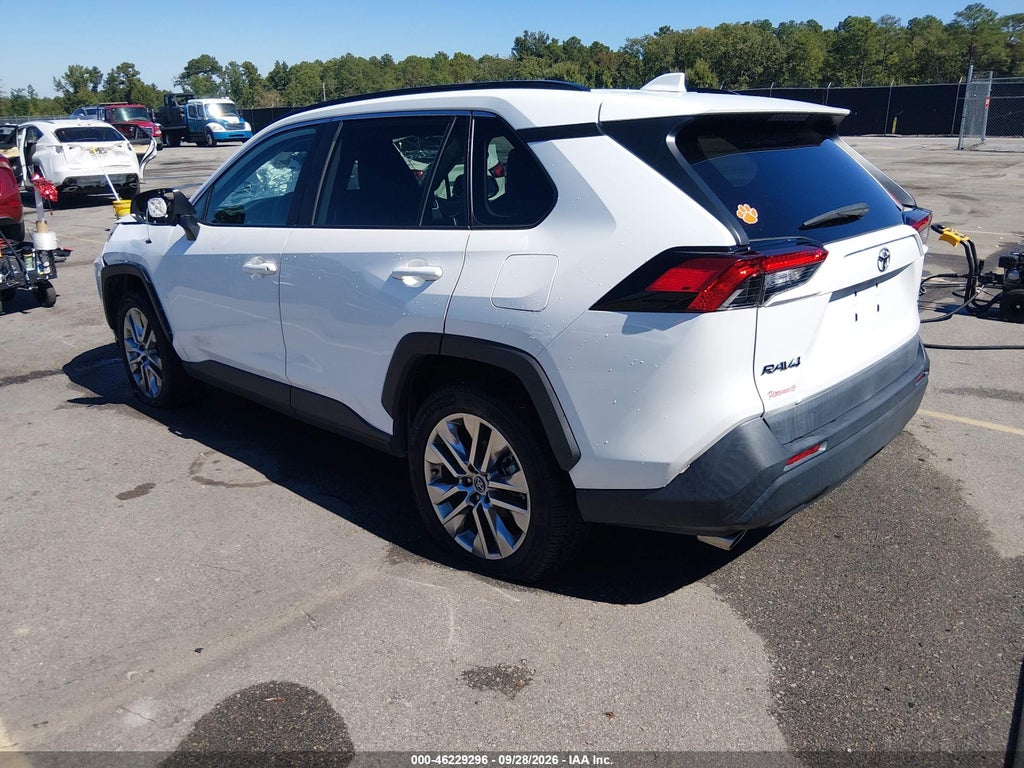 2019 Toyota RAV4 XLE Premium photo 3