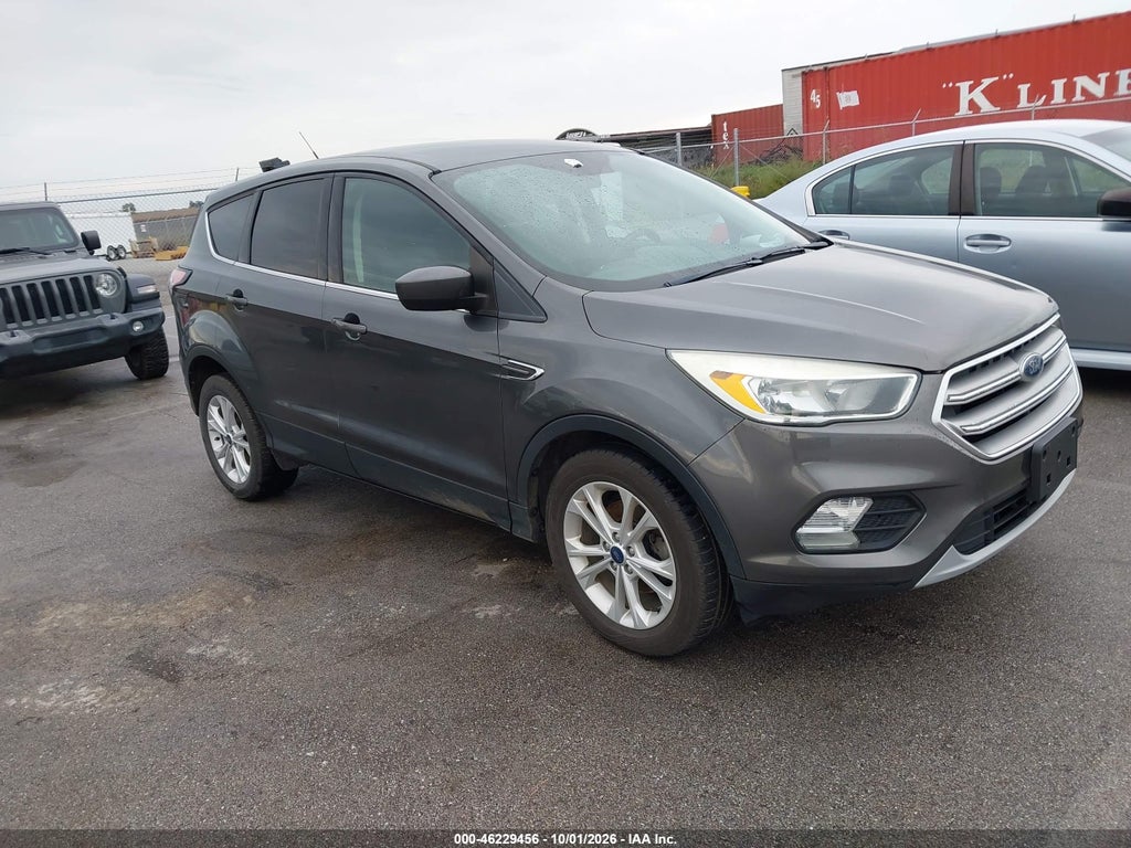 2017 Ford Escape SE photo 1
