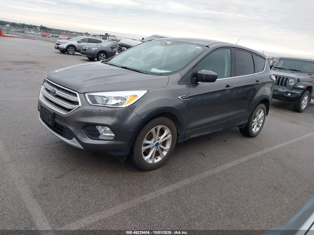2017 Ford Escape SE photo 2