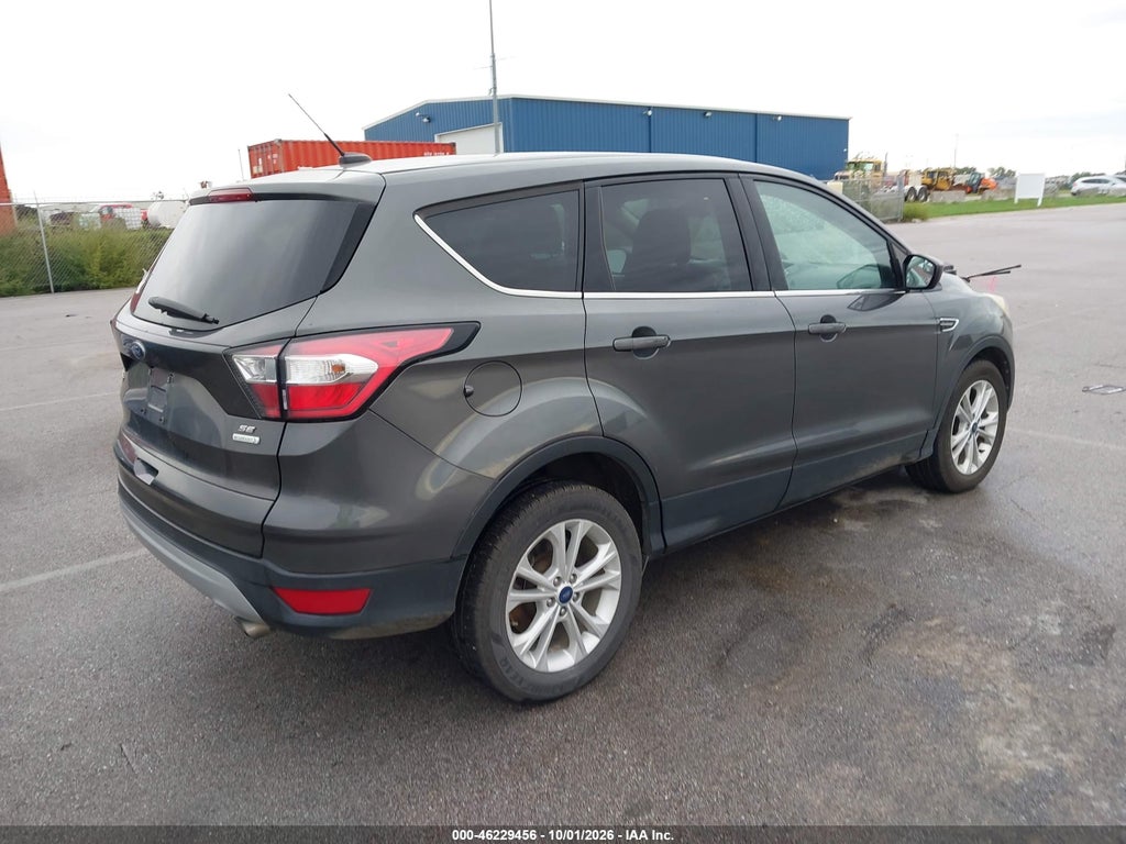 2017 Ford Escape SE photo 4
