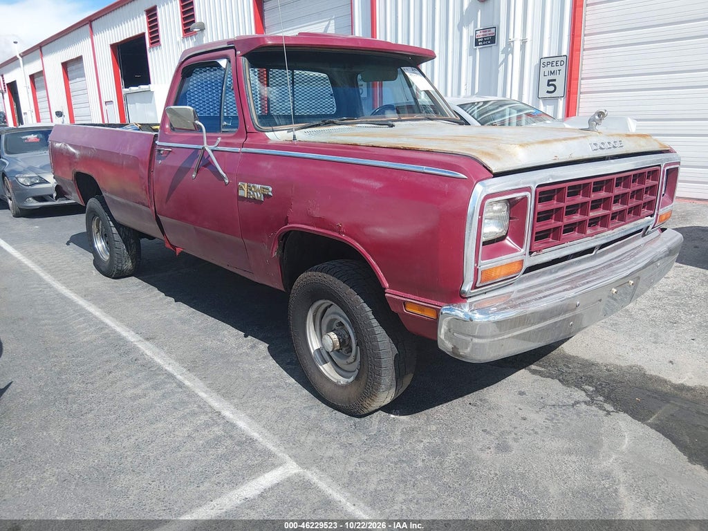 1985 Dodge W-Series W100/W150 photo 1