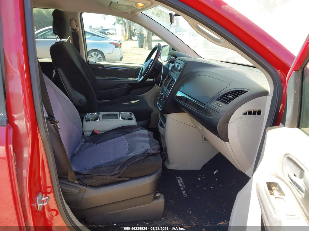 2013 Dodge Grand Caravan SXT photo 5