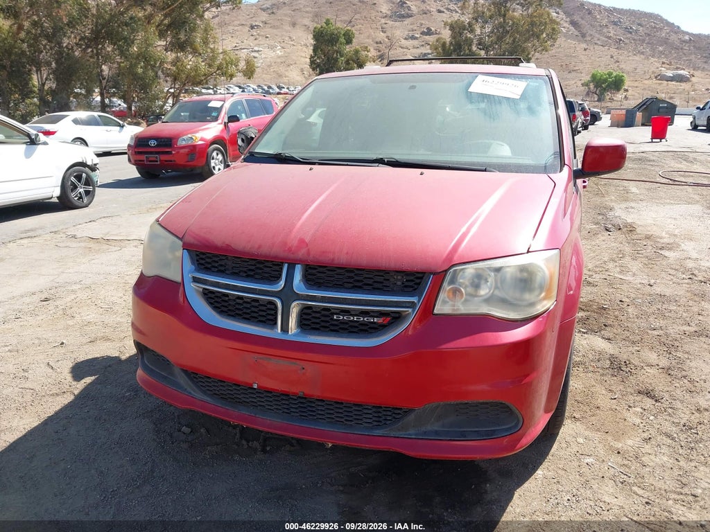 2013 Dodge Grand Caravan SXT photo 6