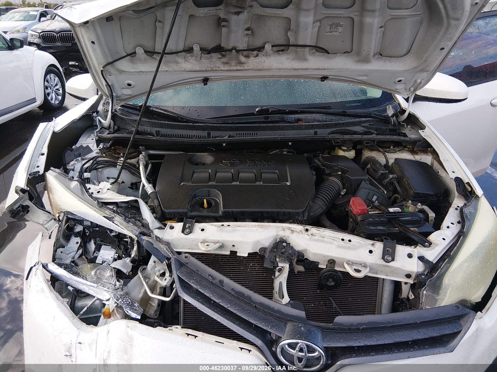 2016 Toyota Corolla LE ECO photo 10