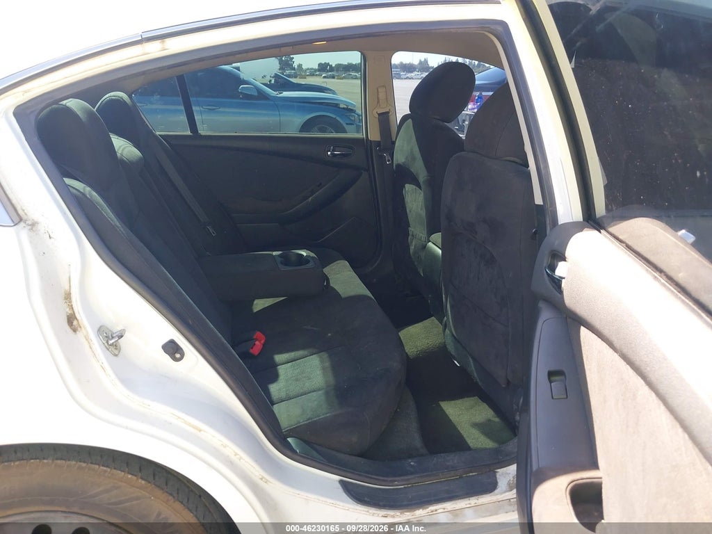 2012 Nissan Altima 2.5 S photo 8