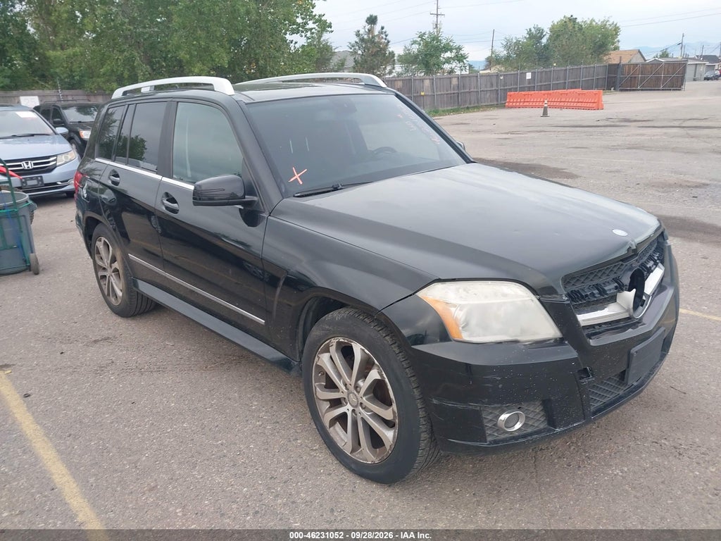 2010 Mercedes-Benz GLK 350 4MATIC photo 1