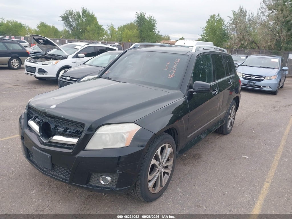 2010 Mercedes-Benz GLK 350 4MATIC photo 2