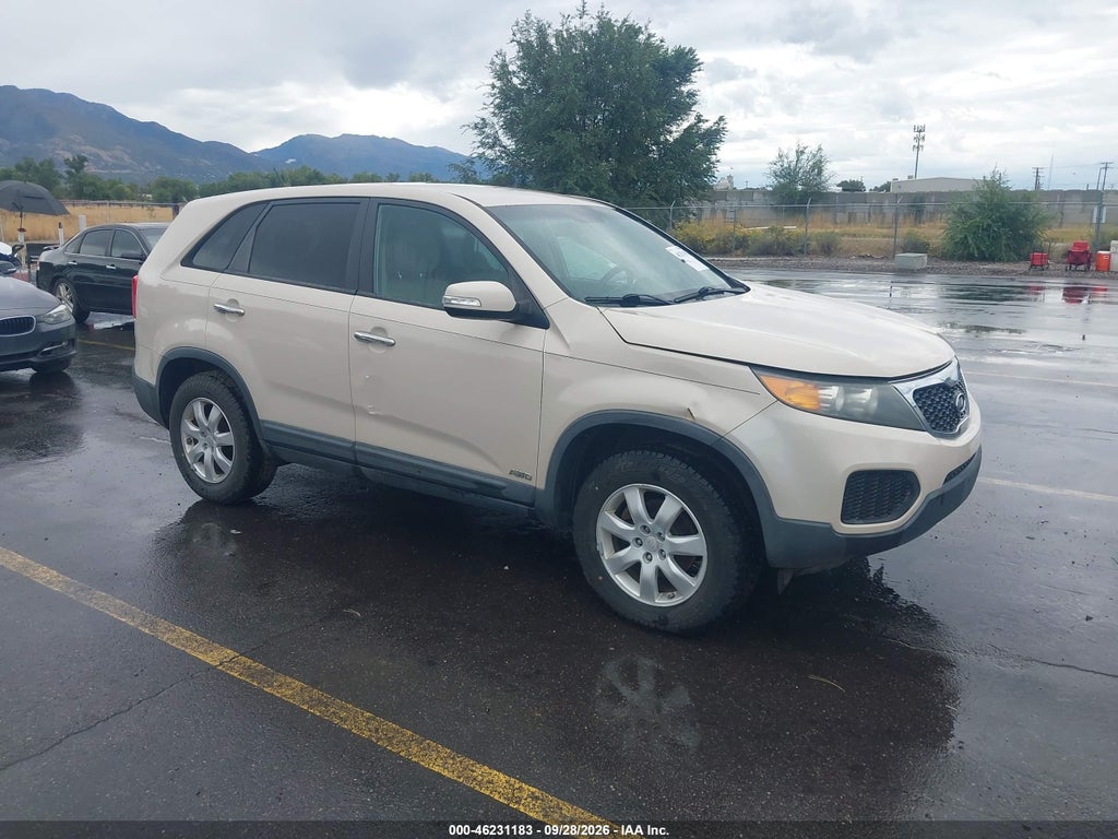 2011 Kia Sorento LX photo 1