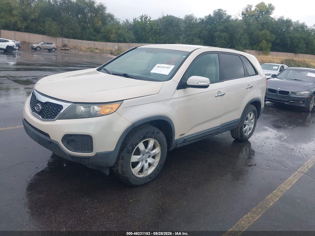 2011 Kia Sorento LX photo 2