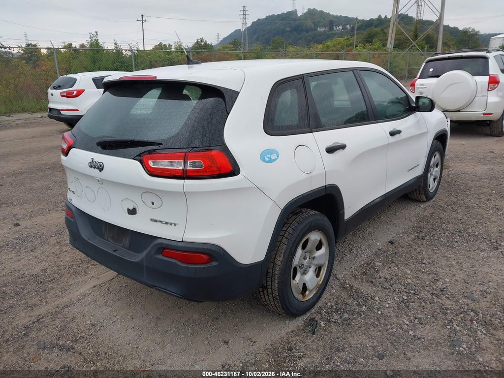2016 Jeep Cherokee Sport photo 4