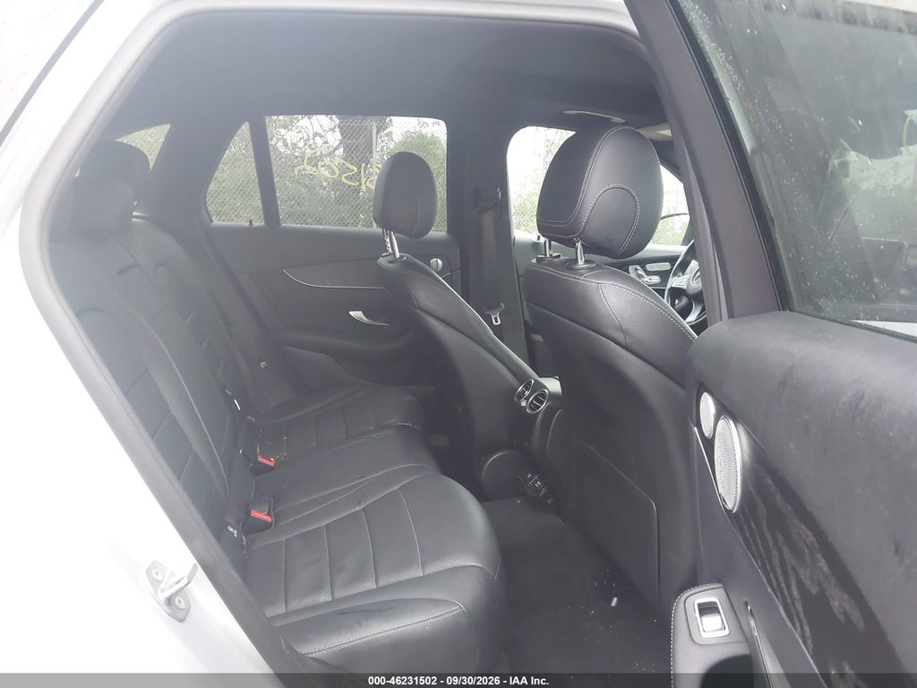 2018 Mercedes-Benz GLC 300 4MATIC photo 8
