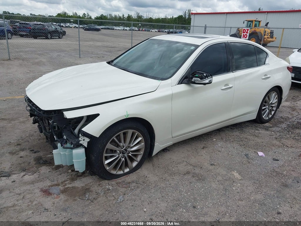 2021 Infiniti Q50 Luxe photo 2