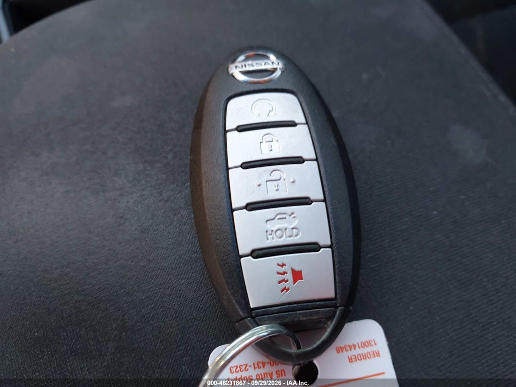 2014 Nissan Altima 2.5 SV photo 11