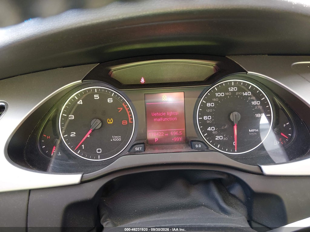 2011 Audi A4 2.0T Premium photo 7