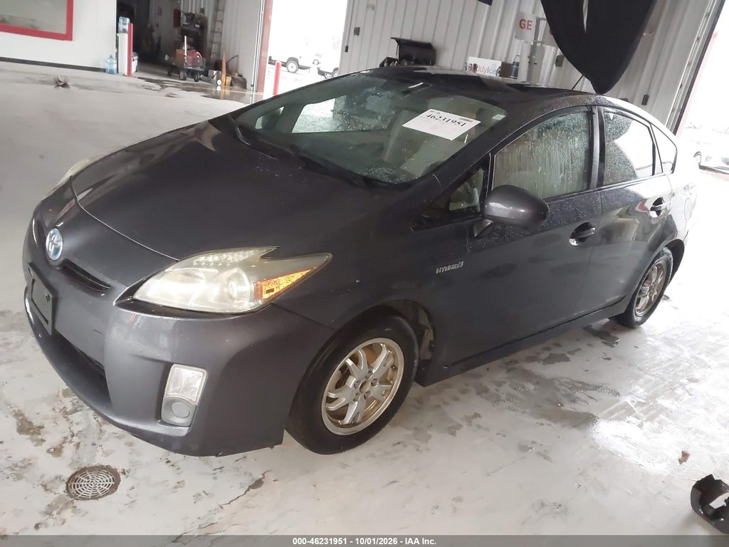 2011 Toyota Prius TWO photo 2