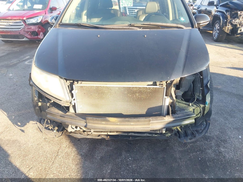2014 Honda Odyssey Touring/Touring Elite photo 6