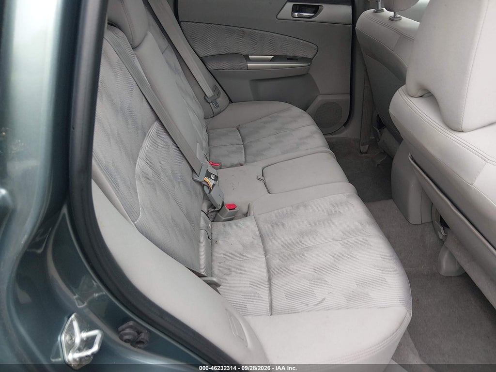2010 Subaru Forester 2.5X Premium photo 8