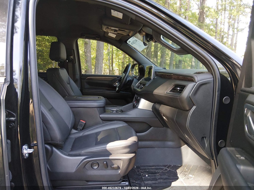 2023 Chevrolet Tahoe 4WD LT photo 5