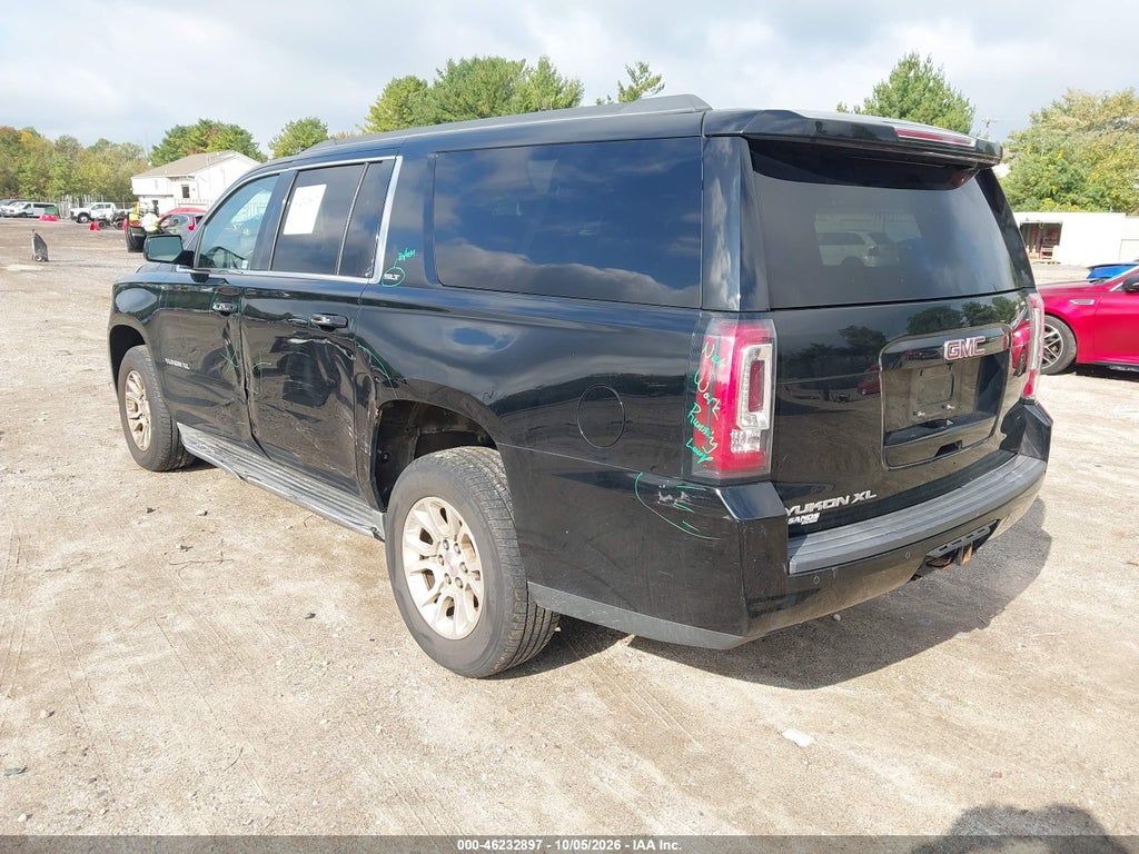 2016 GMC Yukon XL SLT photo 3
