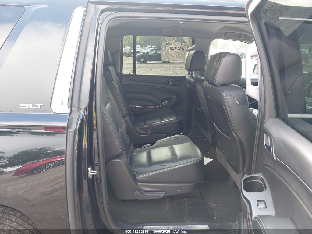 2016 GMC Yukon XL SLT photo 8
