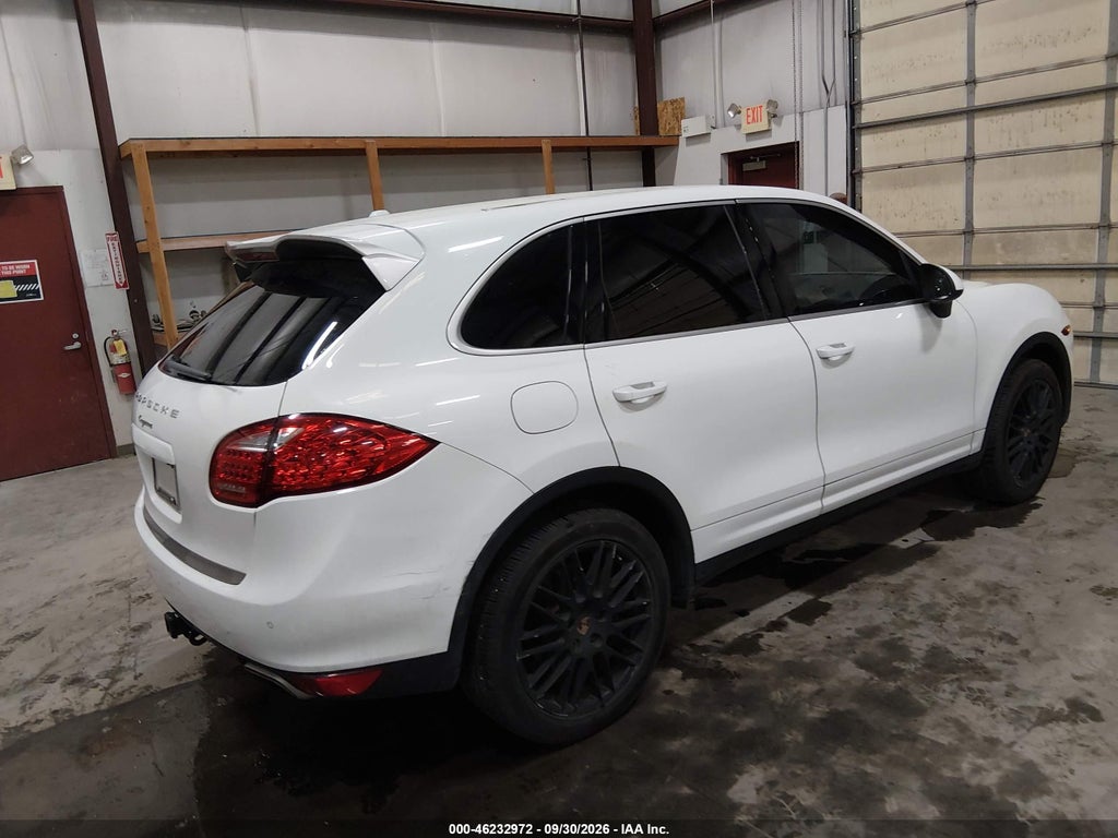 2014 Porsche Cayenne Platinum Edition photo 4