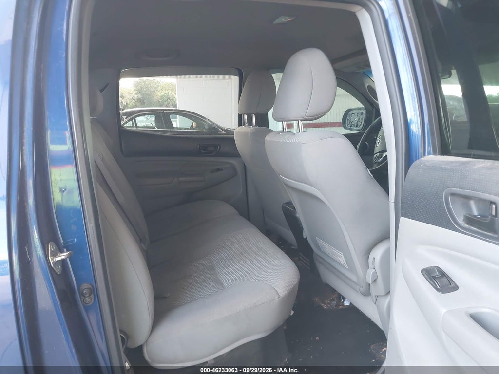 2015 Toyota Tacoma Prerunner V6 photo 8