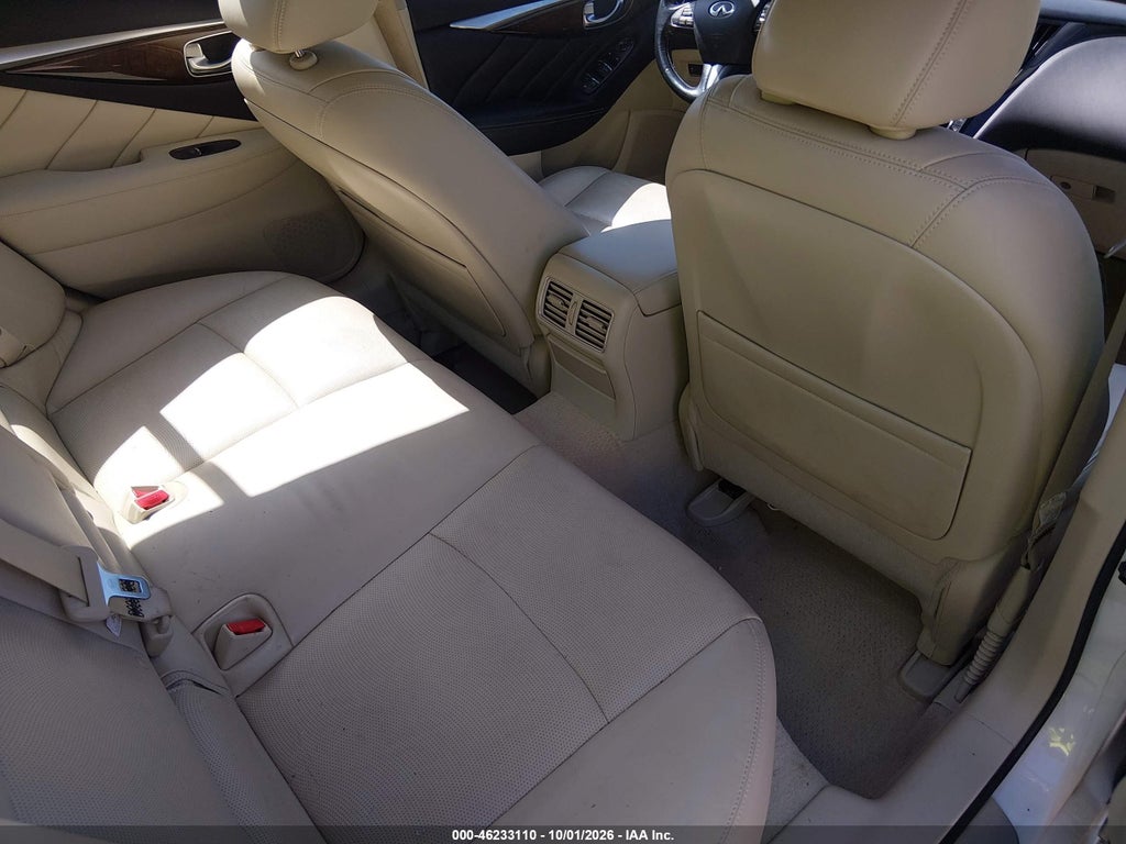 2015 Infiniti Q50 Premium photo 8