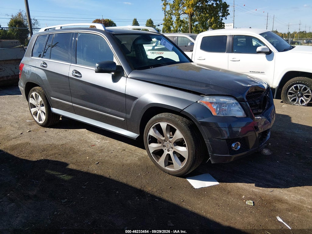 2010 Mercedes-Benz GLK 350 4MATIC photo 1