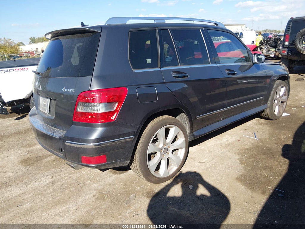 2010 Mercedes-Benz GLK 350 4MATIC photo 4