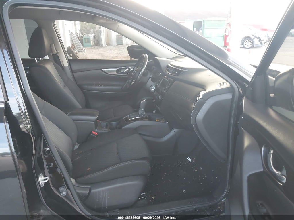 2019 Nissan Rogue S photo 5