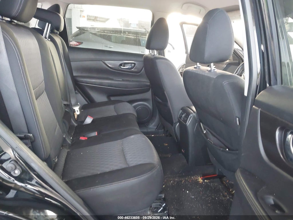 2019 Nissan Rogue S photo 8