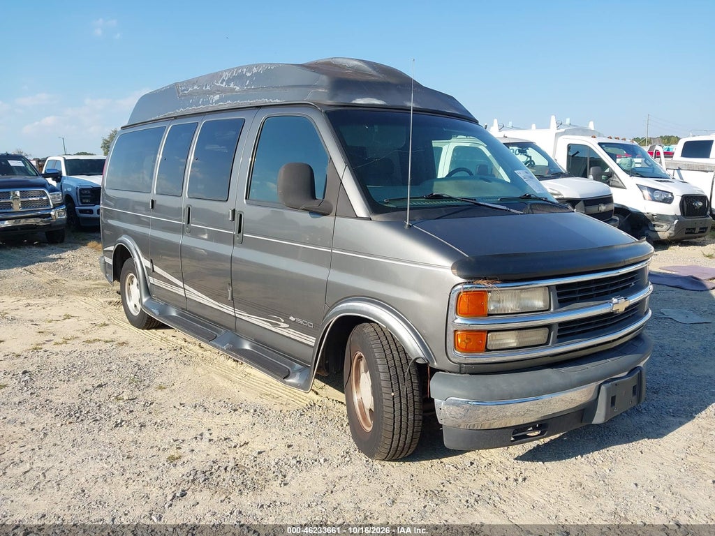 2000 Chevrolet Express Upfitter Pkg. photo 1