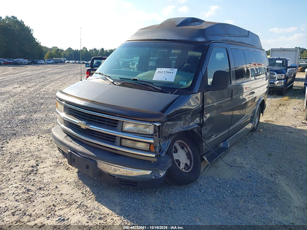 2000 Chevrolet Express Upfitter Pkg. photo 2