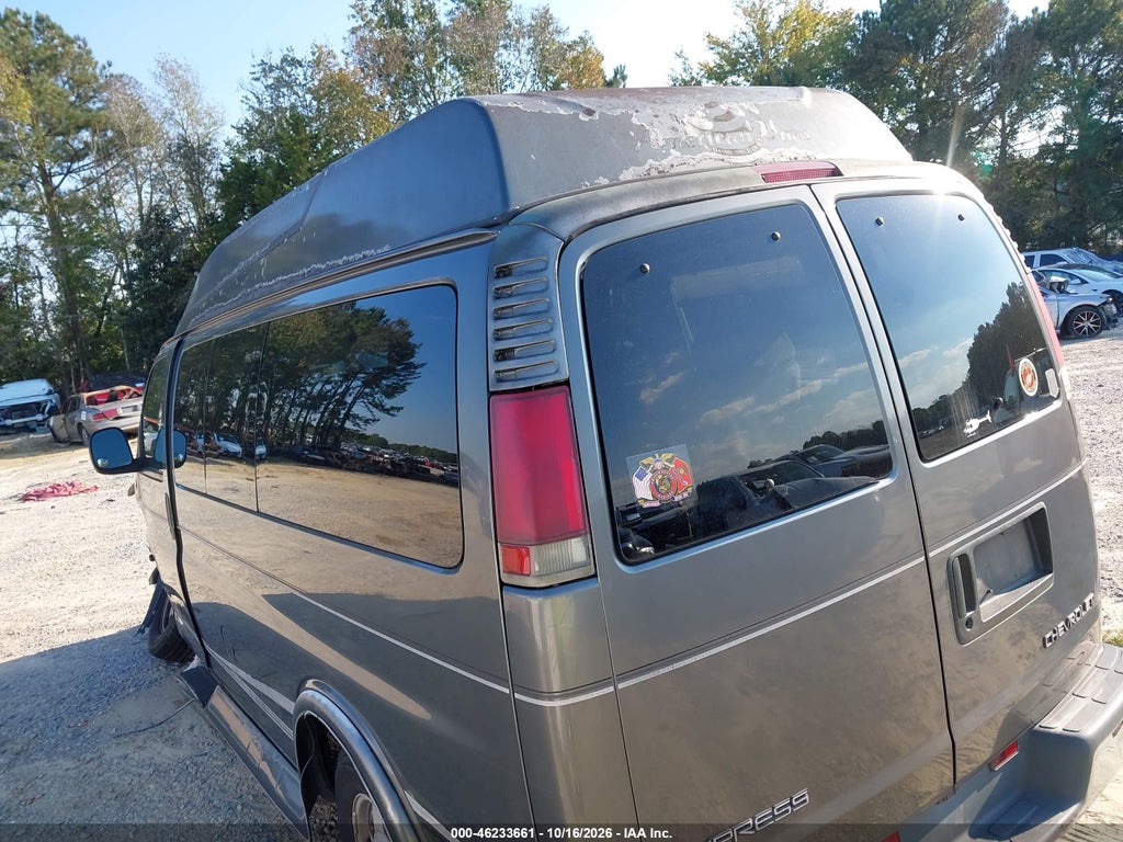 2000 Chevrolet Express Upfitter Pkg. photo 3