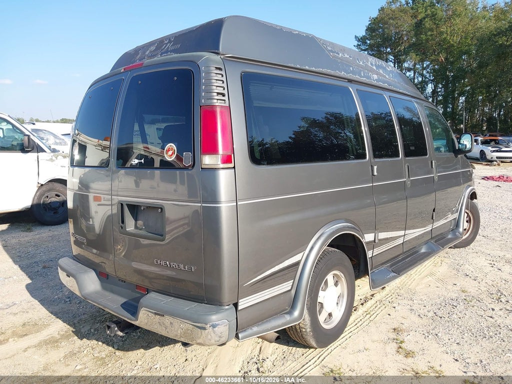 2000 Chevrolet Express Upfitter Pkg. photo 4