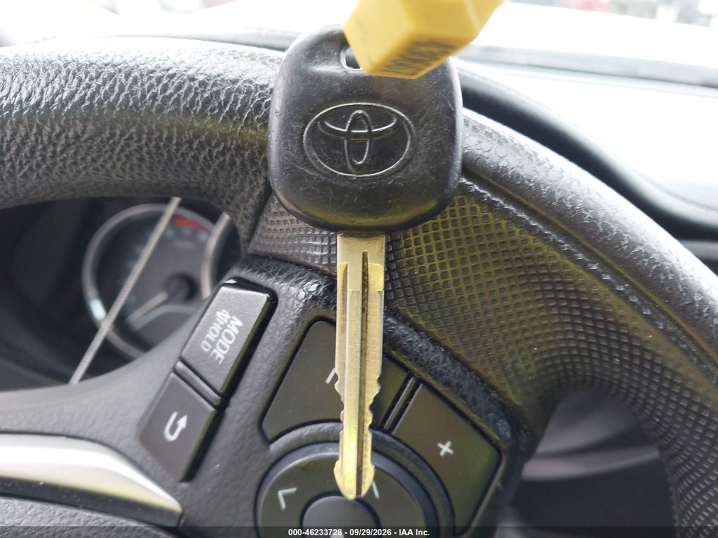 2016 Toyota Corolla L photo 11