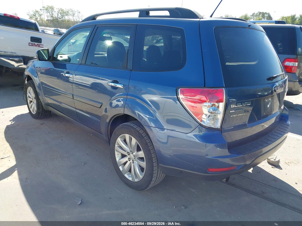 2011 Subaru Forester 2.5X Premium photo 3