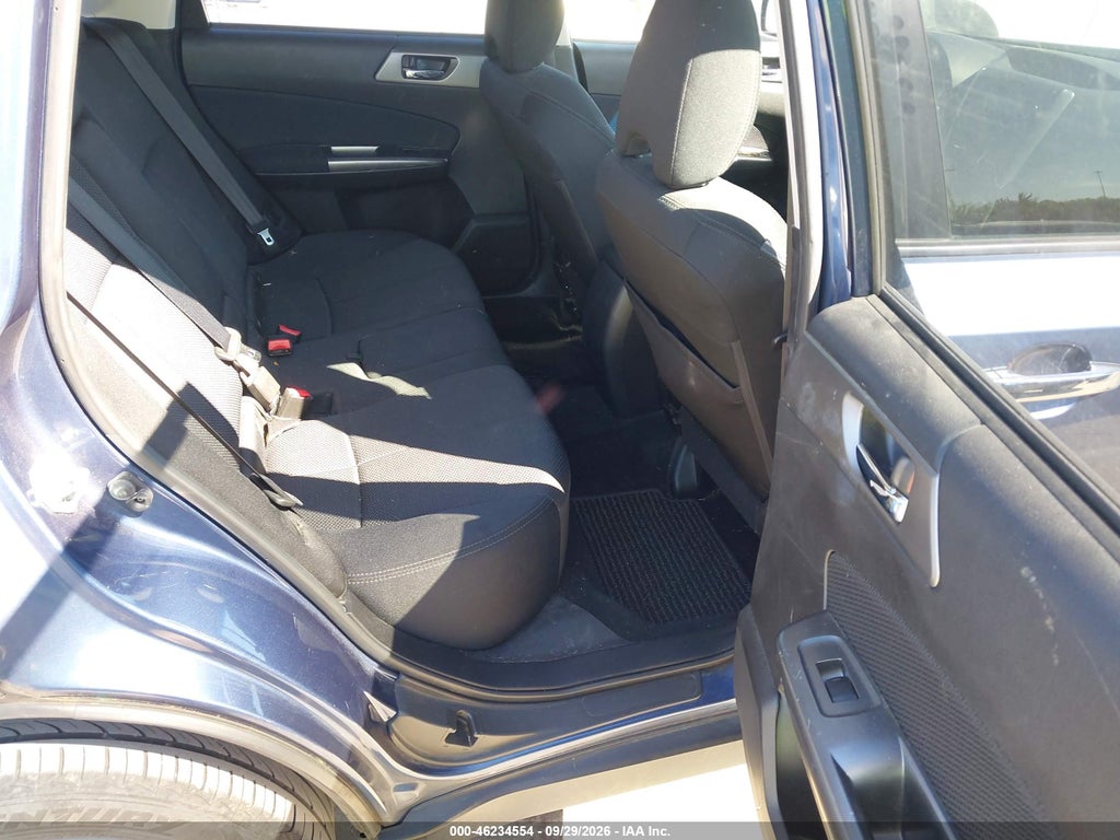 2011 Subaru Forester 2.5X Premium photo 8