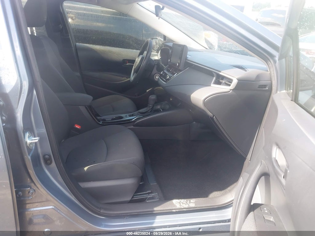2022 Toyota Corolla LE photo 5