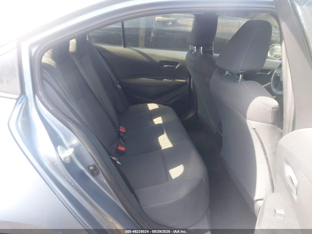 2022 Toyota Corolla LE photo 8