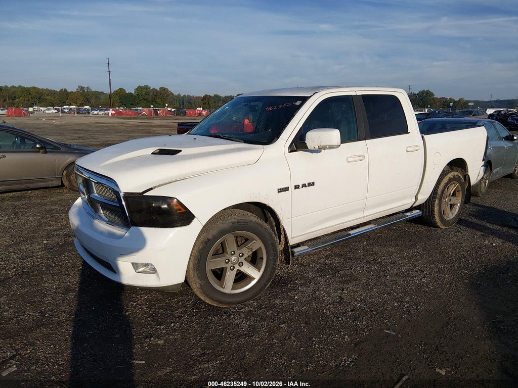 2010 Dodge RAM 1500 SLT/Sport/TRX photo 2
