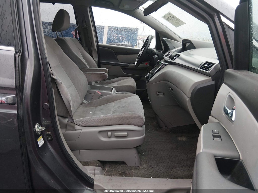 2015 Honda Odyssey EX photo 5