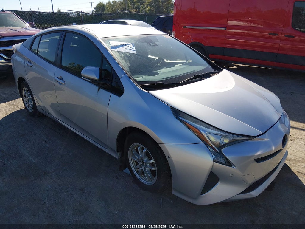 2018 Toyota Prius photo 1