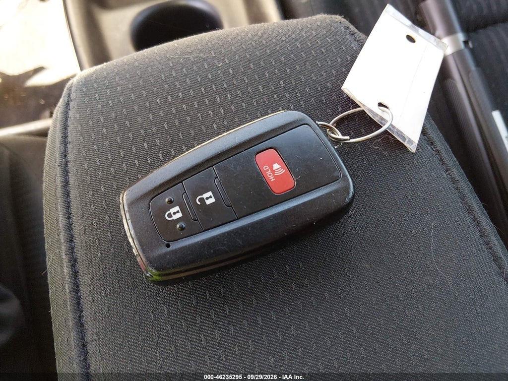 2018 Toyota Prius photo 11