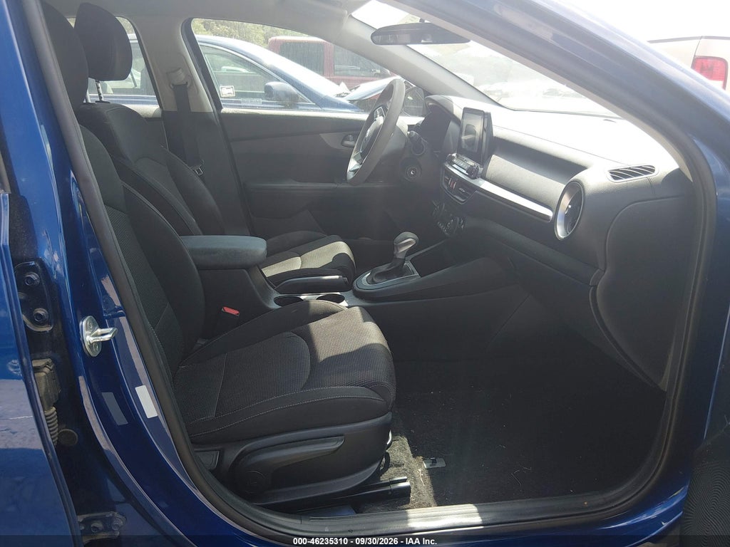 2019 Kia Forte LXS photo 5