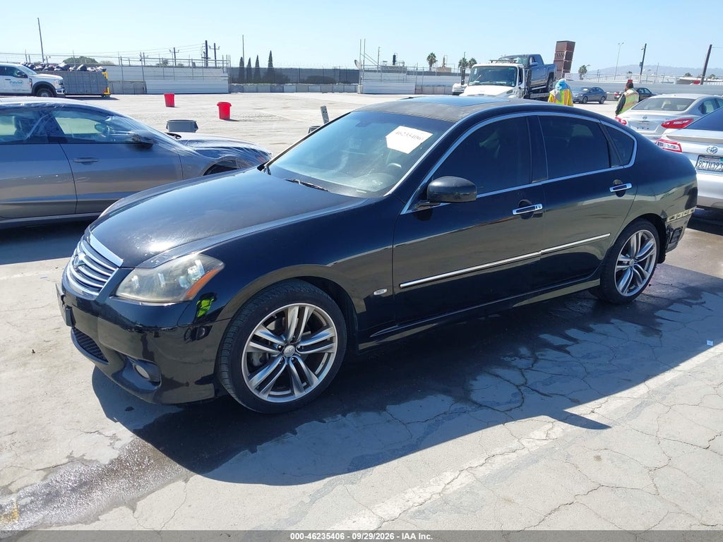2010 Infiniti M35 photo 2