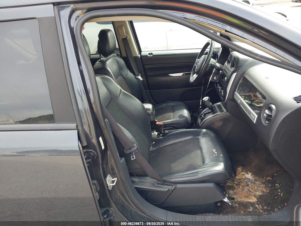 2016 Jeep Compass Latitude photo 5
