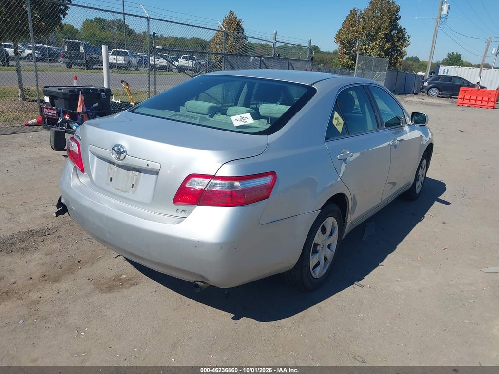 2007 Toyota Camry LE photo 4